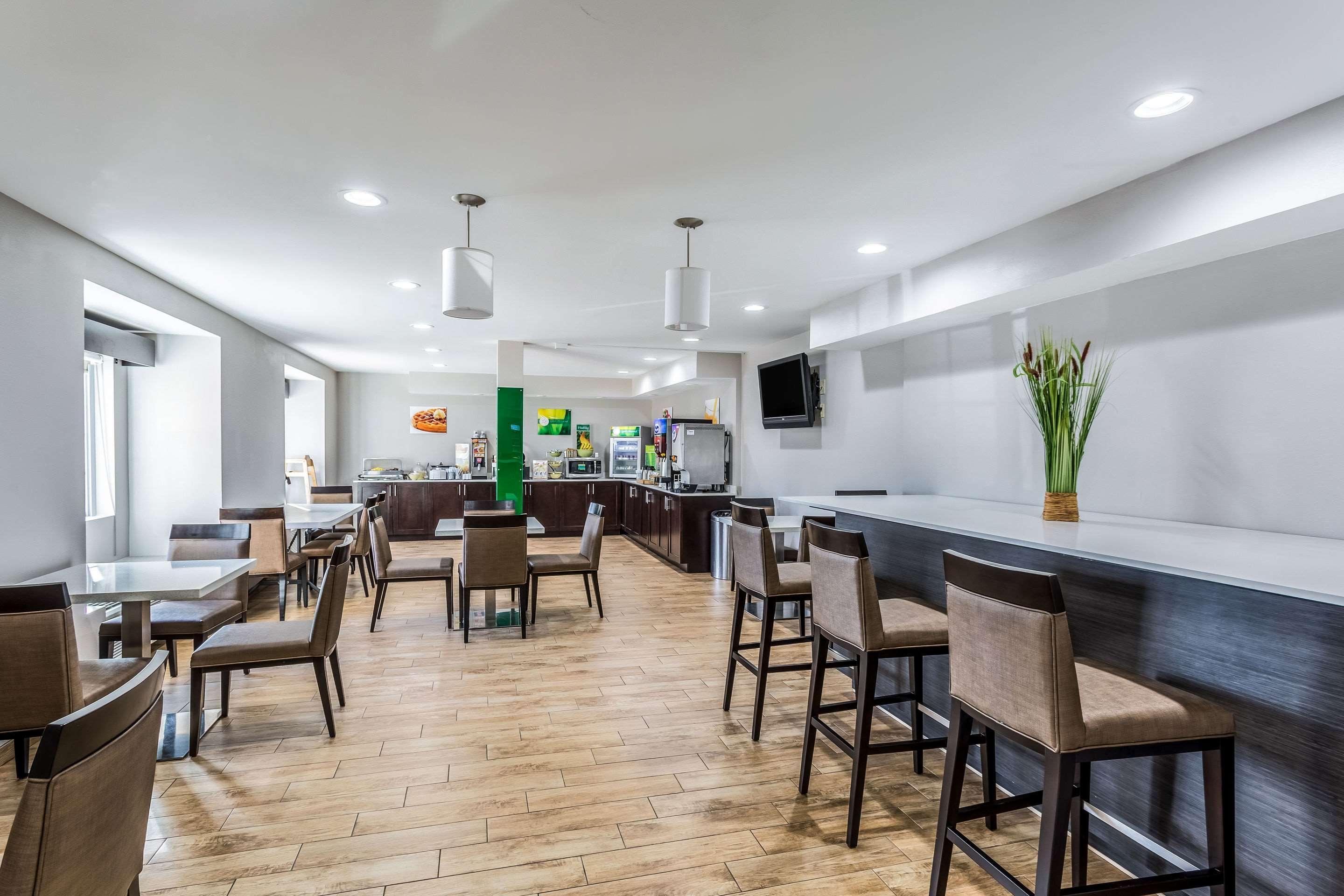 Quality Inn&suites I-10 Hotel