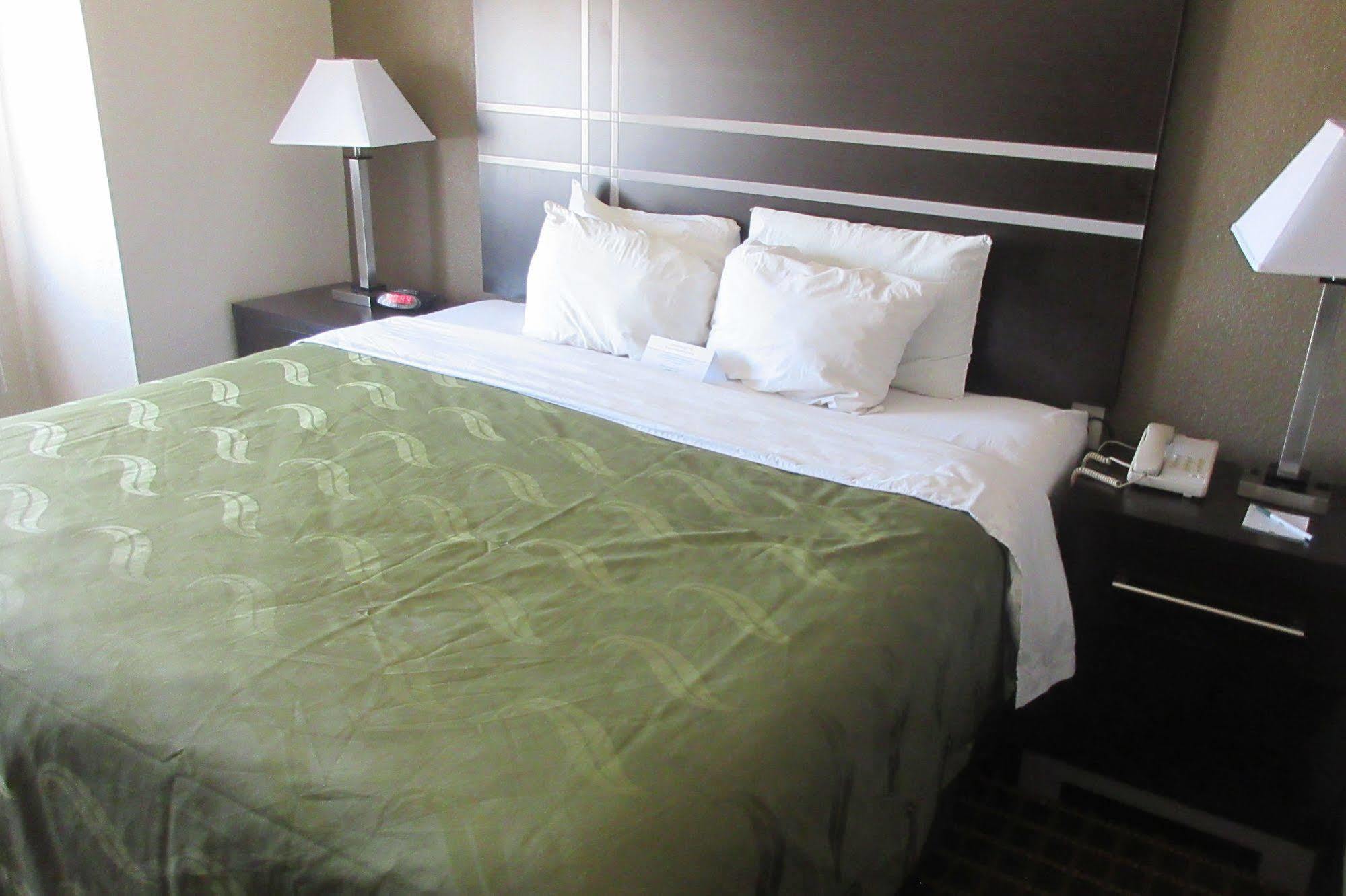 Quality Inn&suites I-10 El Paso